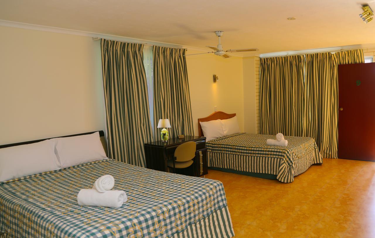 Queenslander Motel Gold Coast Bagian luar foto