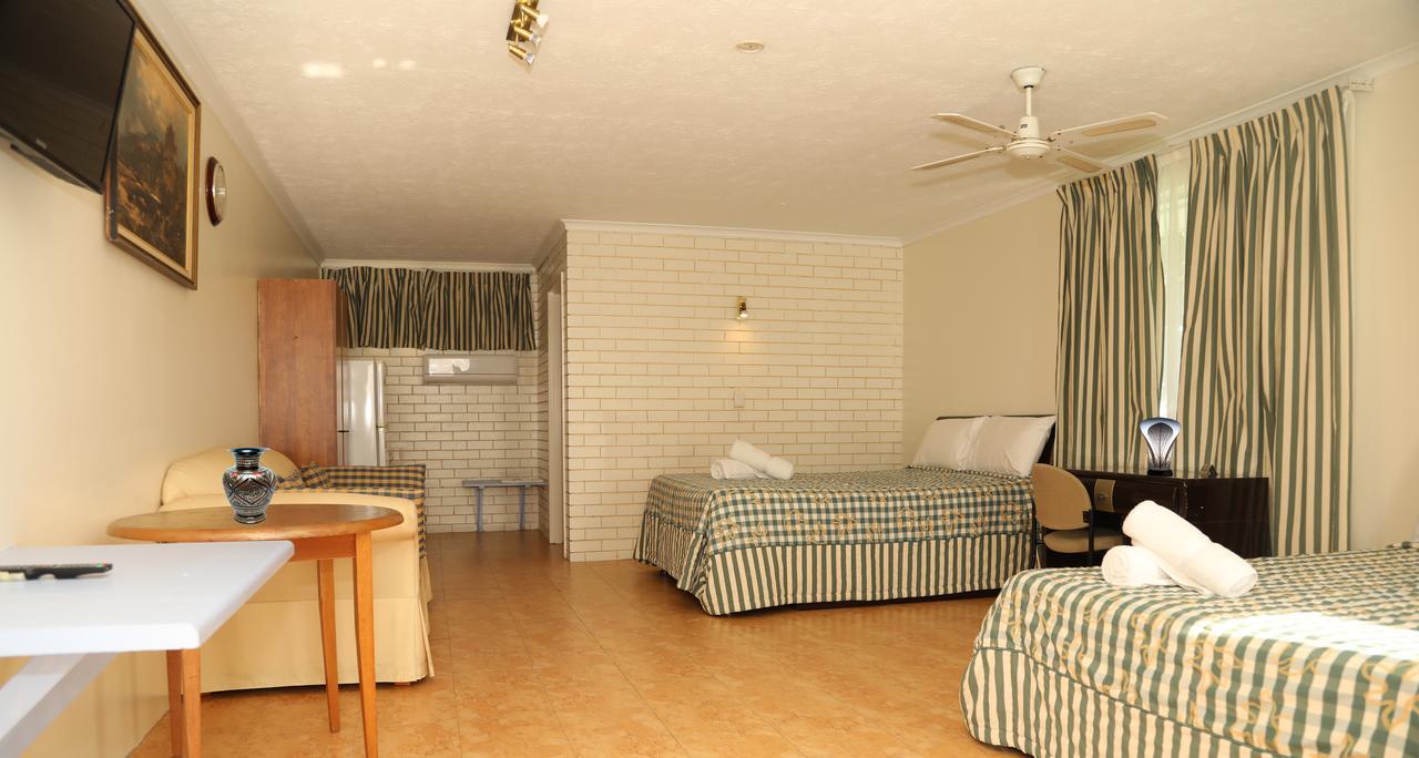 Queenslander Motel Gold Coast Bagian luar foto