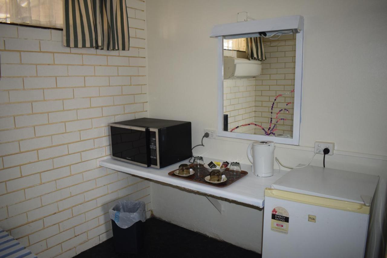Queenslander Motel Gold Coast Bagian luar foto