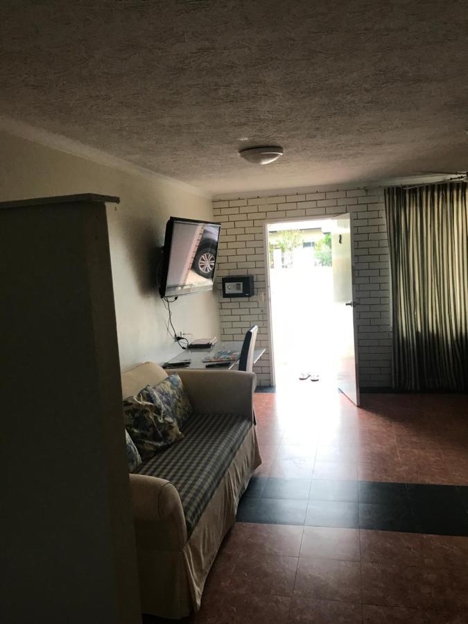 Queenslander Motel Gold Coast Bagian luar foto