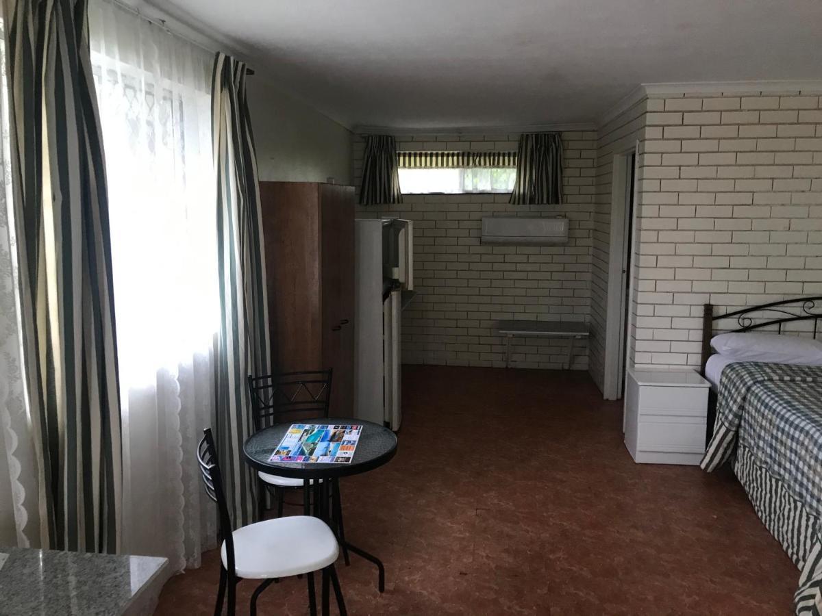 Queenslander Motel Gold Coast Bagian luar foto