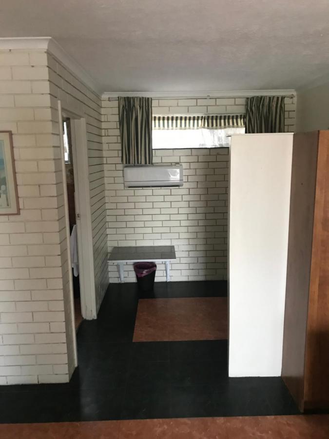 Queenslander Motel Gold Coast Bagian luar foto